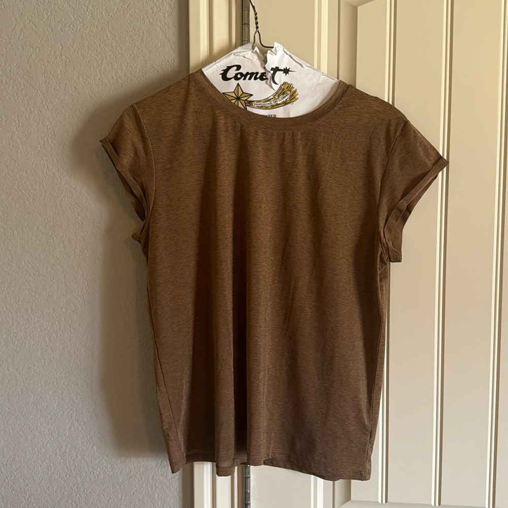 Zyia Chai Cuffed Exhilaration T, Size Medium